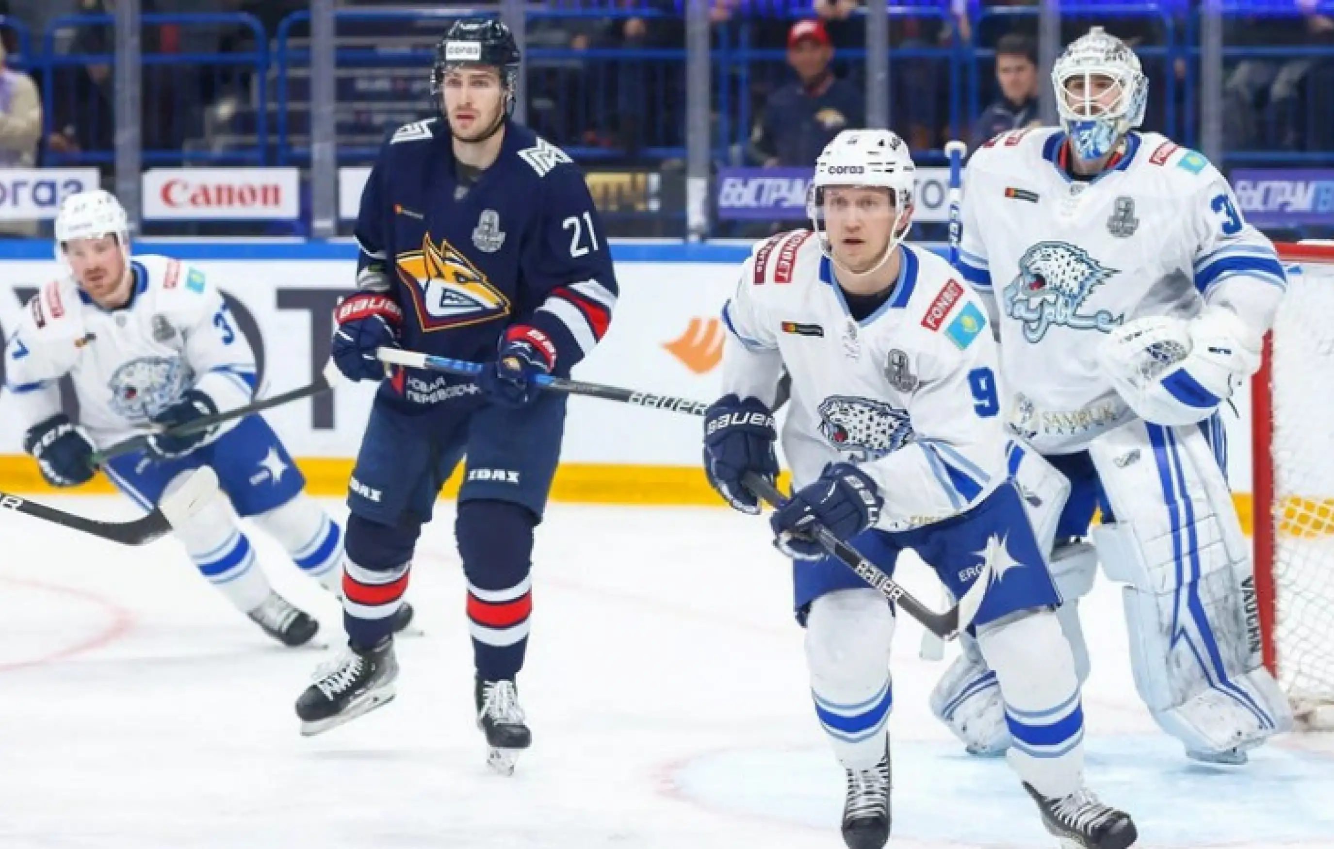 «Барыс» одержал волевую победу над «Металлургом»