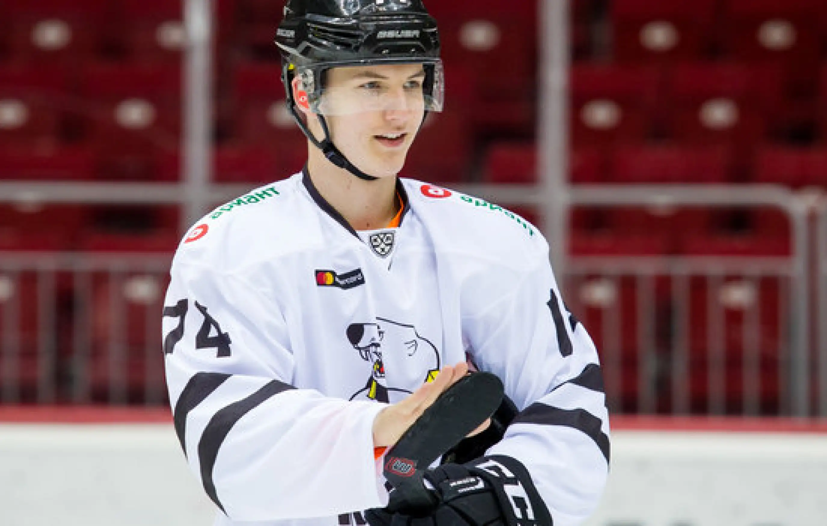 Виталий Кравцов вернулся в «Трактор»