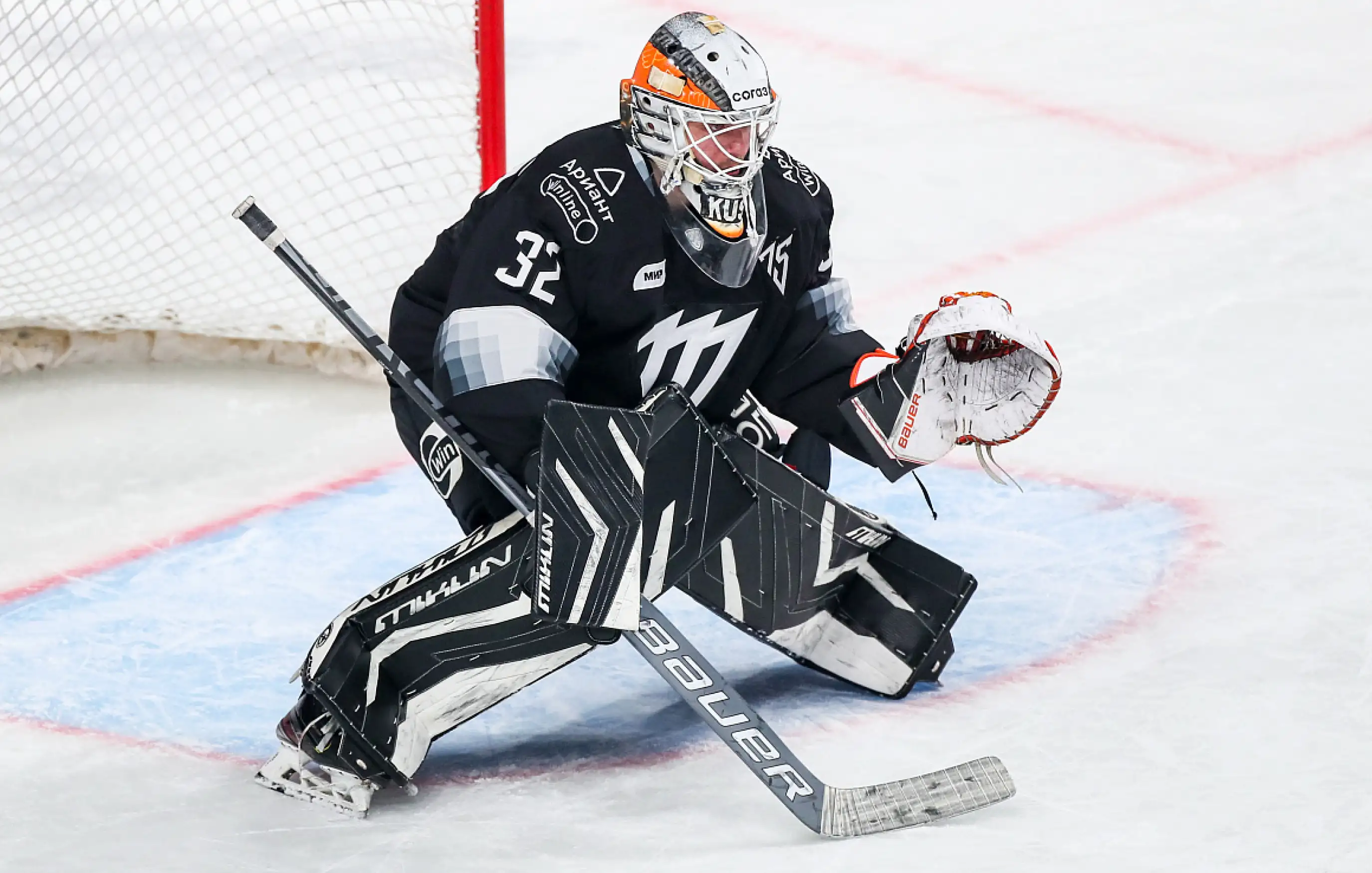 Устименко перешел из «Трактора» в «Витязь»