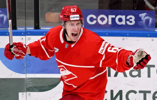 «Спартак» подписал новый контракт с Чайковски