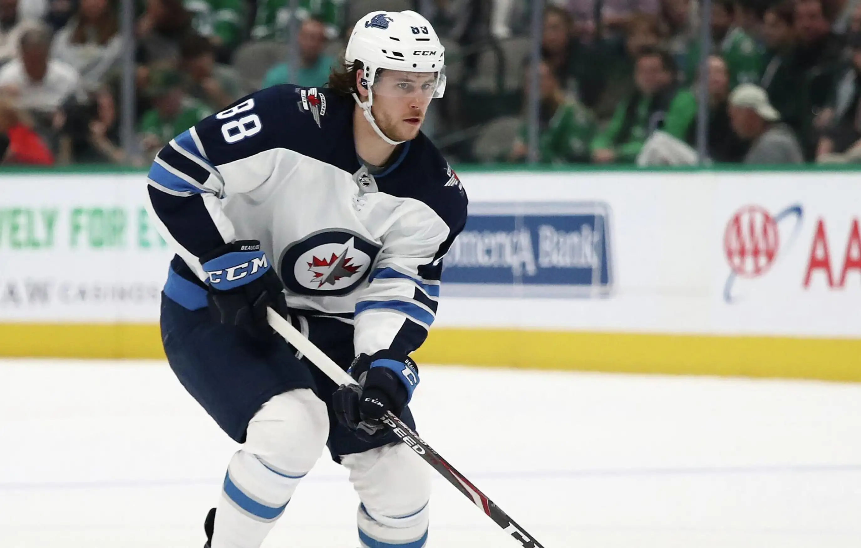 Канадец Болье стал игроком «Барыса»