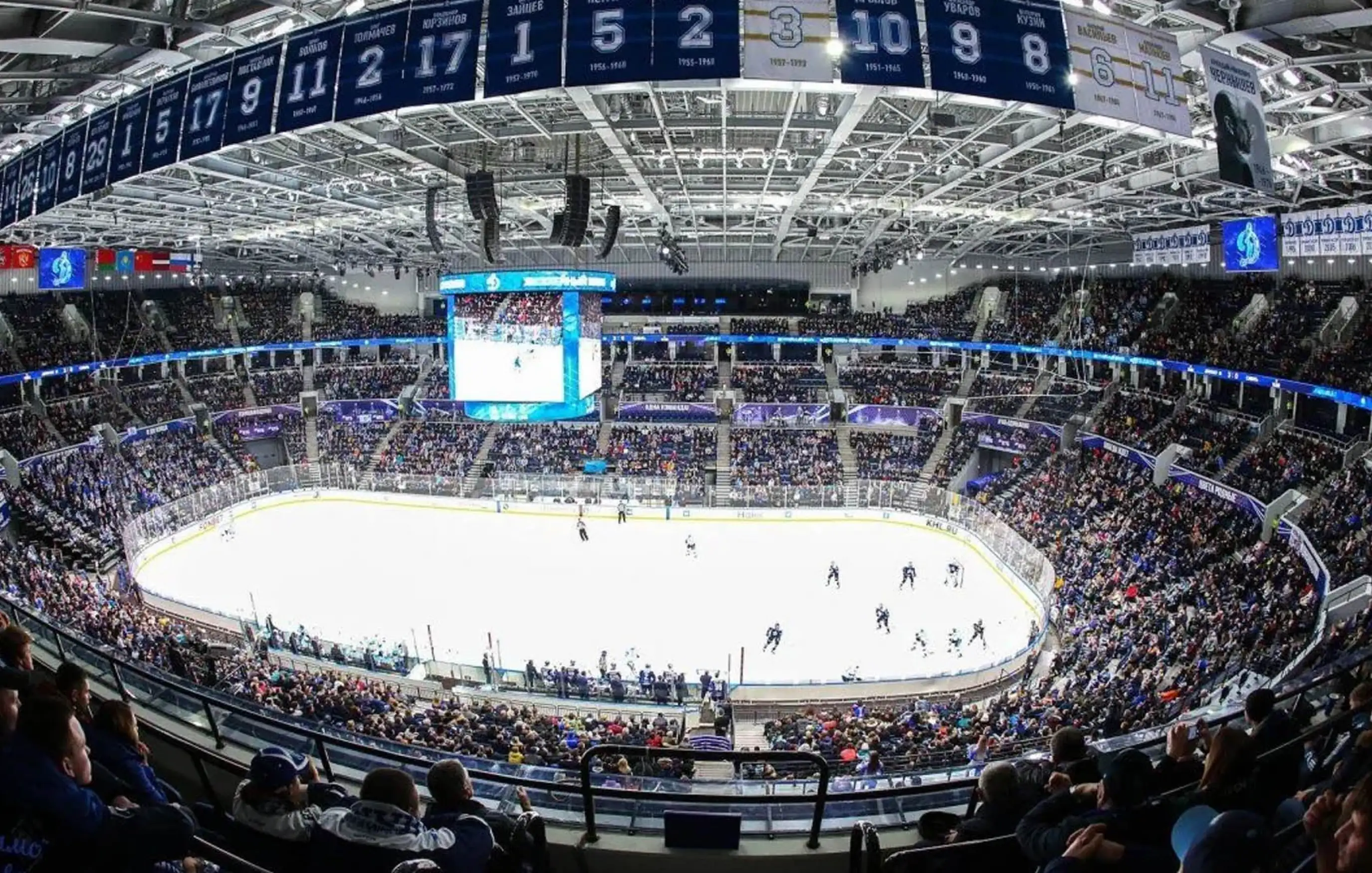 КХЛ назвала лучших игроков марта