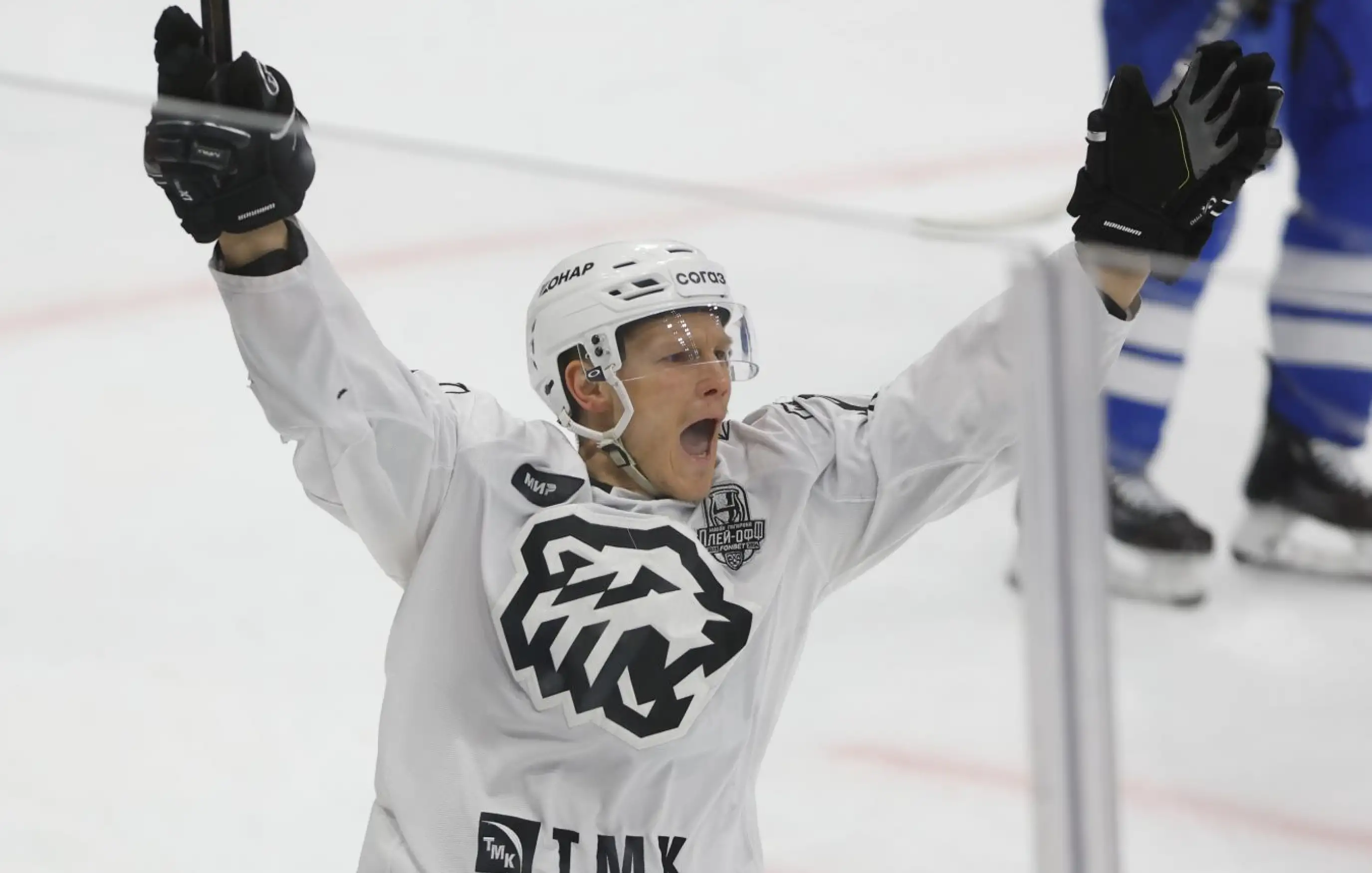 🌟 Ткачев и Сошников — новые лидеры «Сибири»